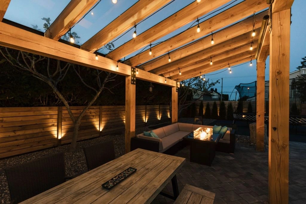 2. Dazzle Your Visitors With Outdoor Lighting Fixtures