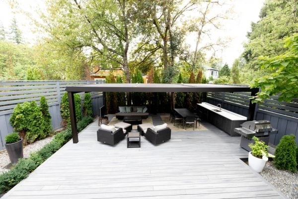 3. The Entertainment Hub: The Ultimate Party Space